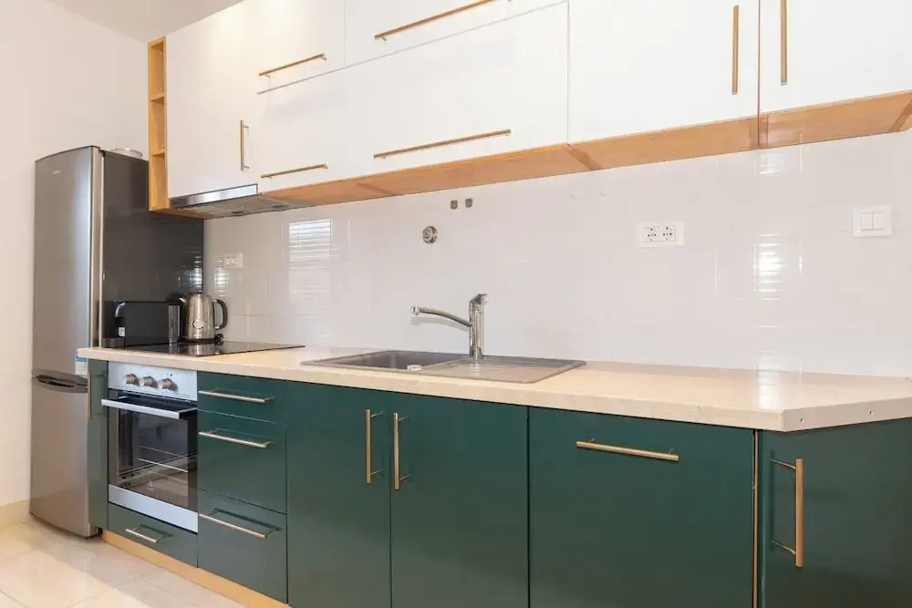 Zozo, Modern Two-Bedroom Suite