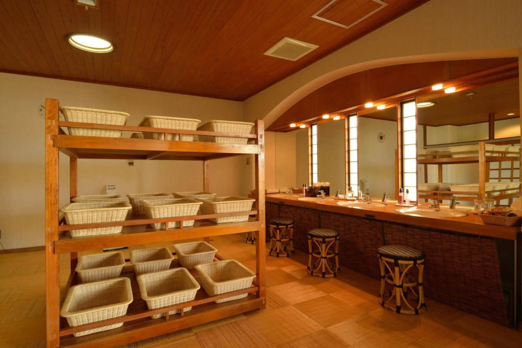 Hakone Mori no Seseragi