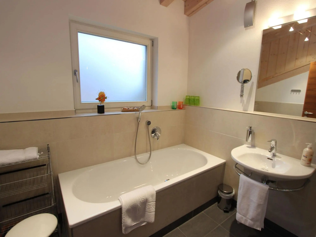 Contemporary Apartment in Leogang near Ski Area
