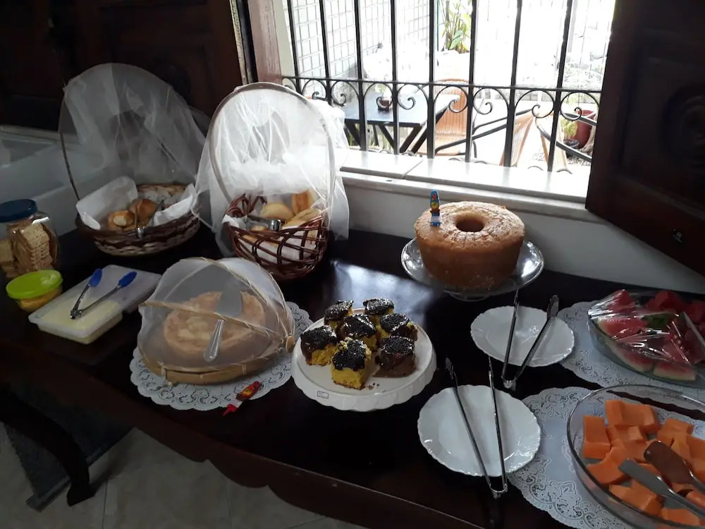 Candeeiro Hostel & Café