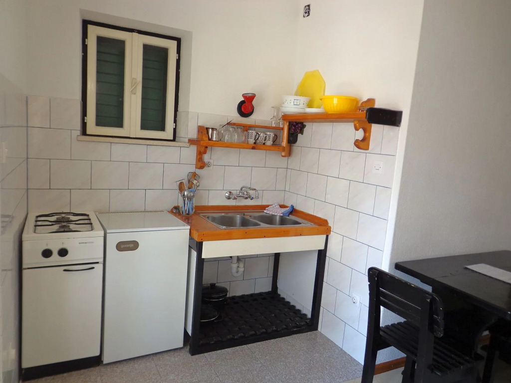Apartment Brane - 150m from sea: A1 Bol, Island Brac