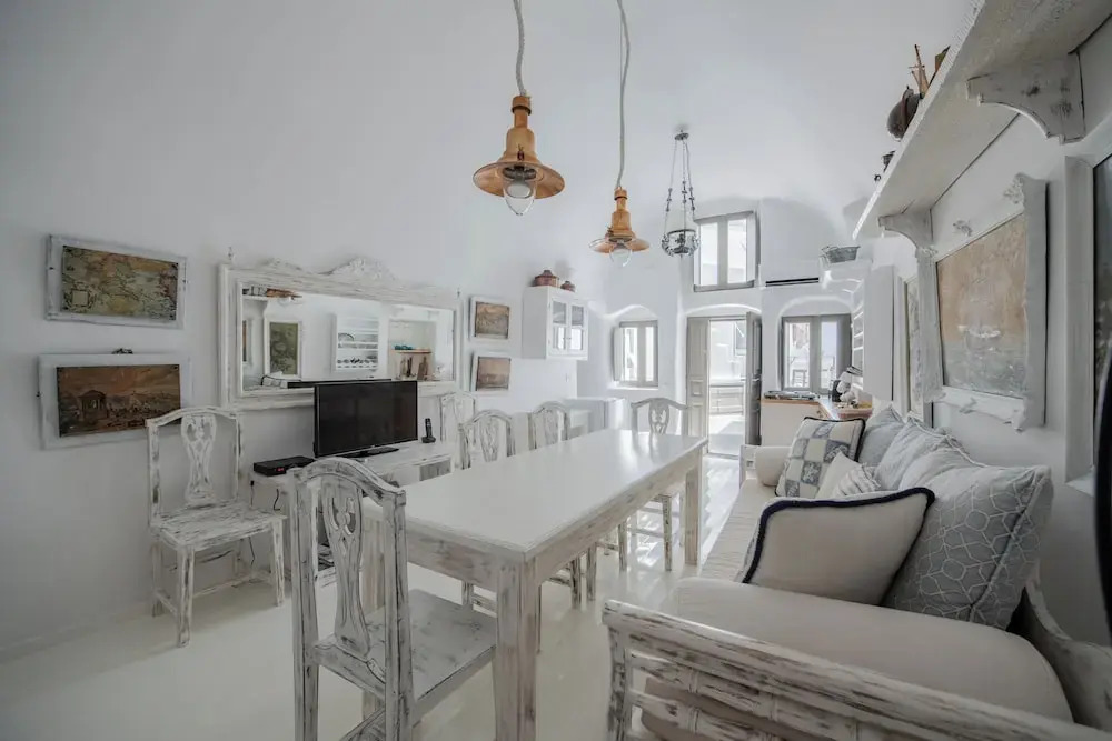 Astrea Suites