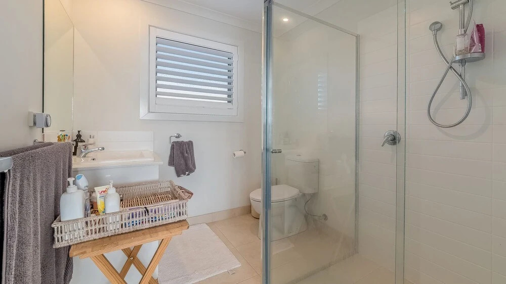 7 Graydens with views in Ventnor