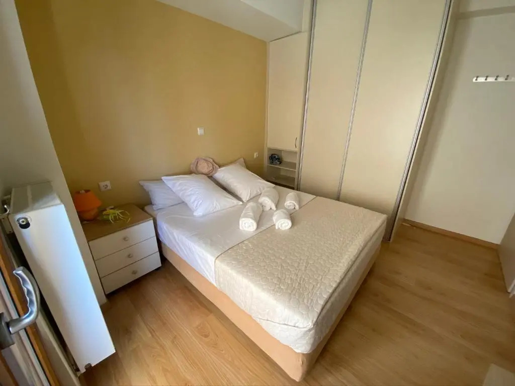 Sunny Villa by the beach Gournes
