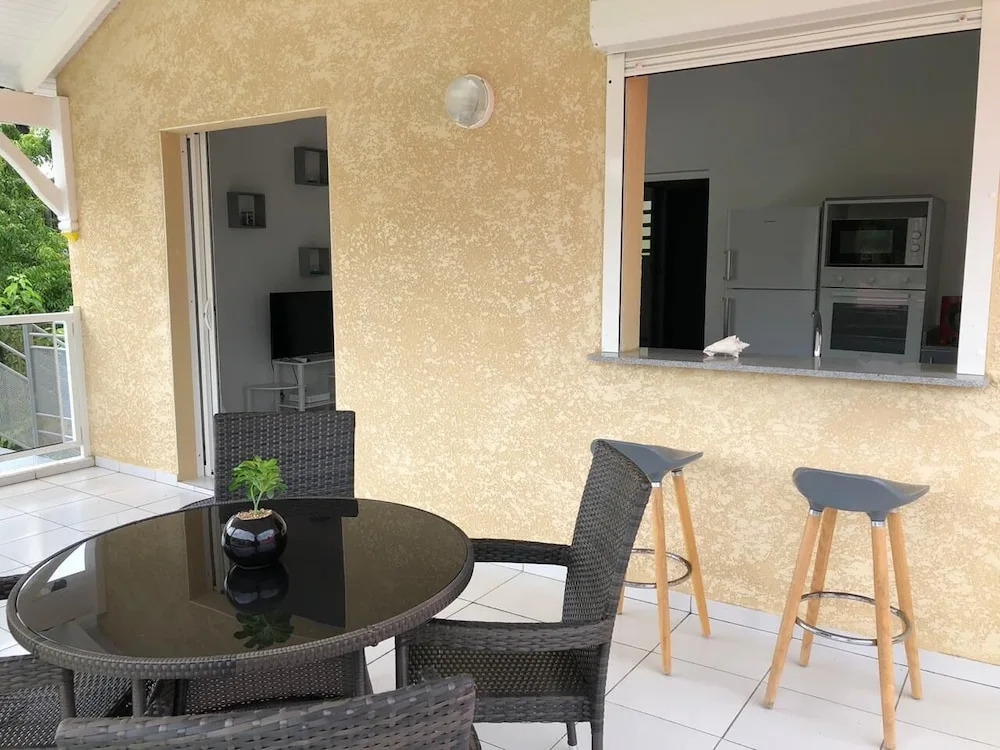 Sunshayn House & Cars Rental