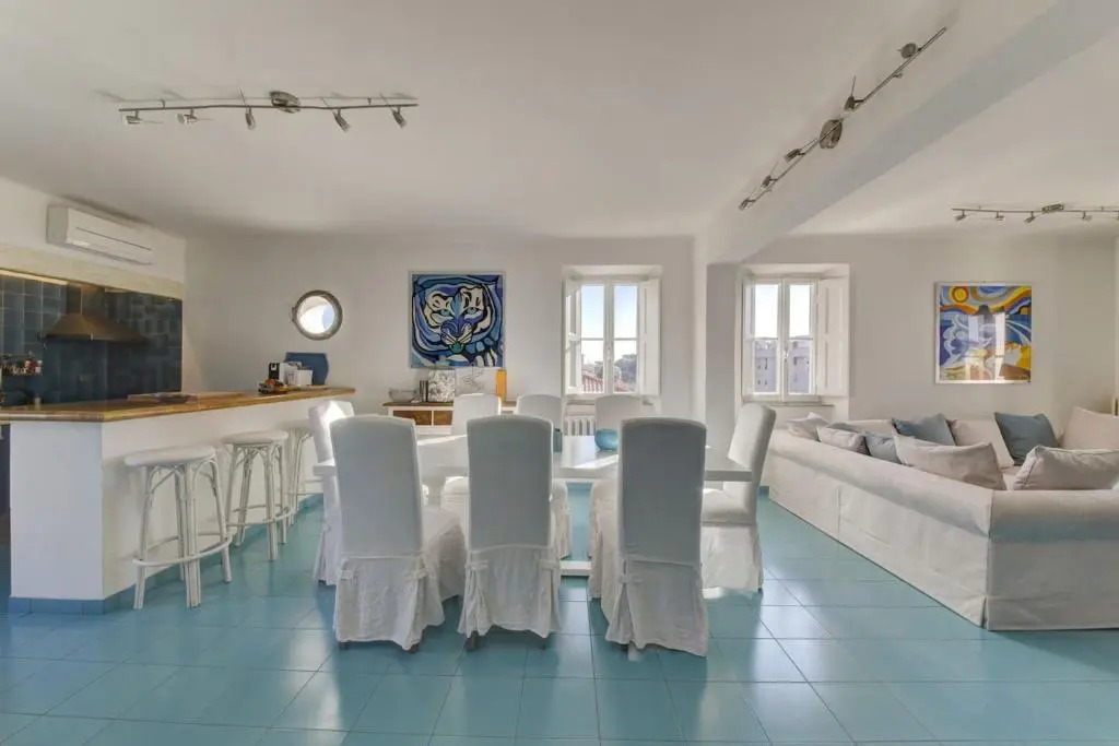 Apartment with 3 bedrooms in Forte dei Marmi with wonderful sea view furnished balcony and WiFi 100 m from the beach