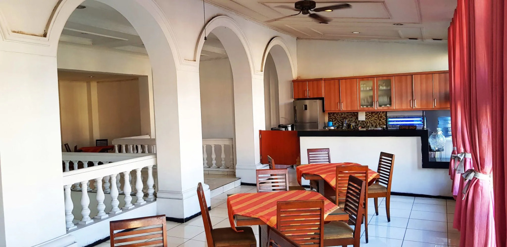 Hotel Dequr Jakarta Kota