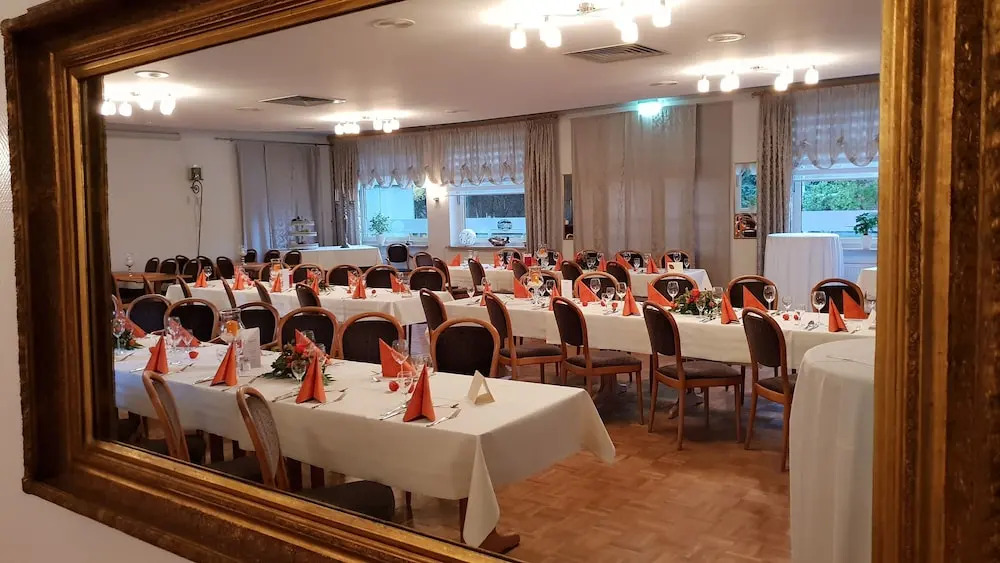 Schollers Restaurant & Hotel
