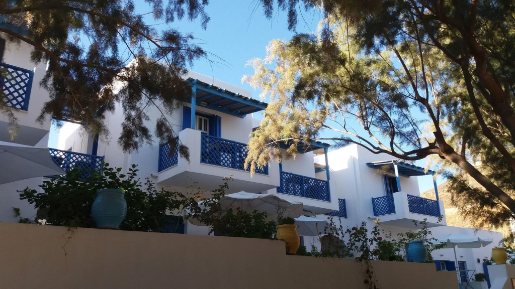 Maganas Hotel