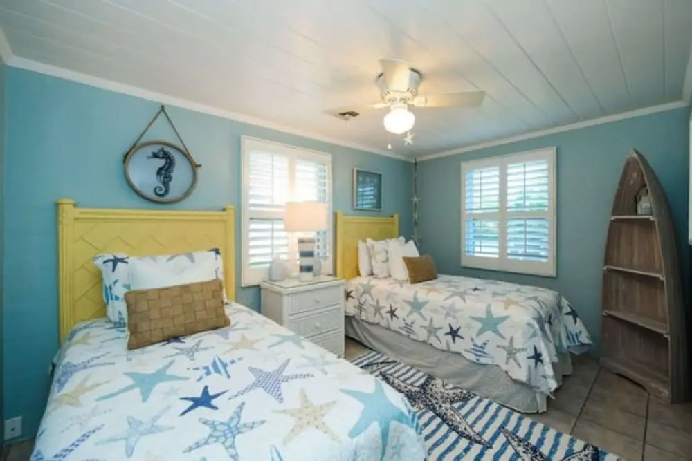 Cha Cha Cottage 301 23rd St 3 Bedroom Cottage by RedAwning