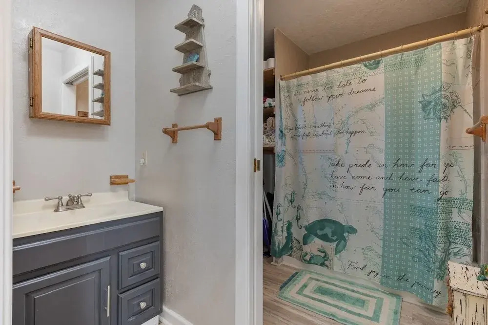 Lazy Lagoon 1 Bedroom Home