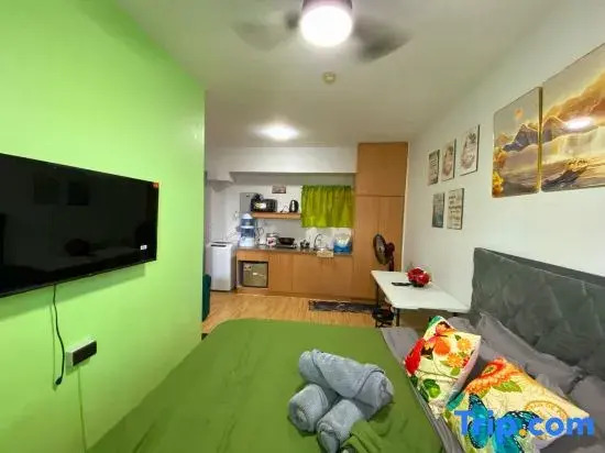 Near Manila Airport, COZY Studio Condo With Swimming Pool, 11P