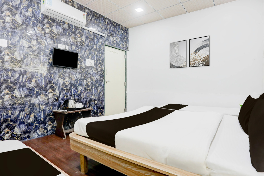 Hotel O Dwarka Formerly Hotel Shree