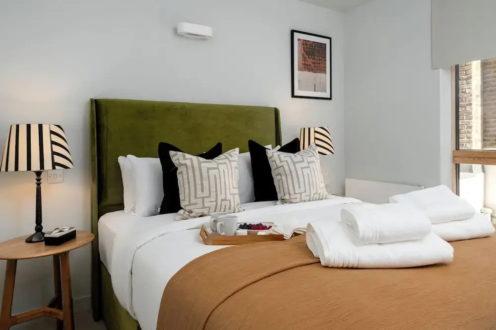 Liverpool Street I Your Apartment