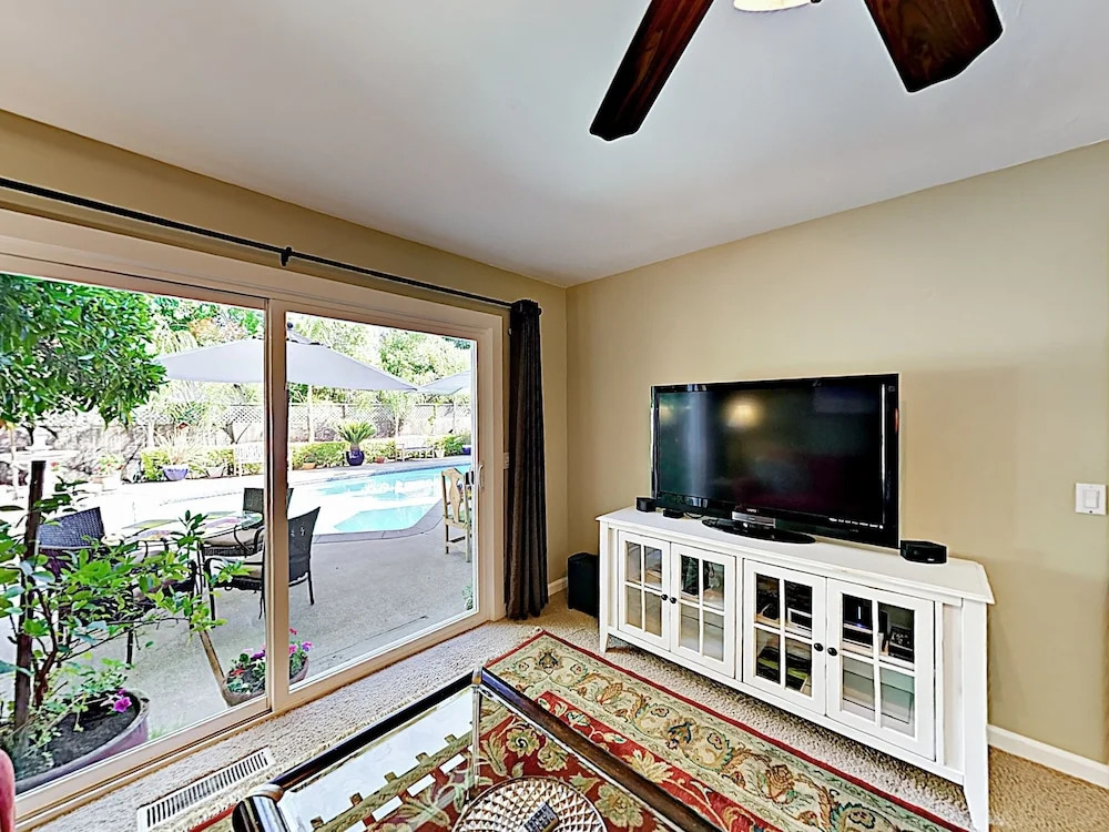 990 Sonoma - 3 Br Home