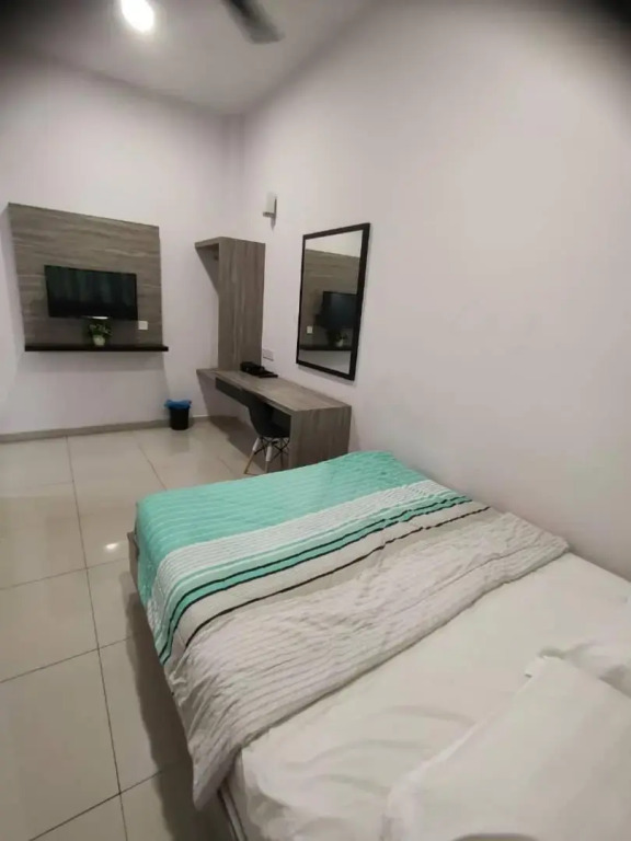 SWEET DREAM HOME 20PAX 3-Storey 5R5B SITIAWAN