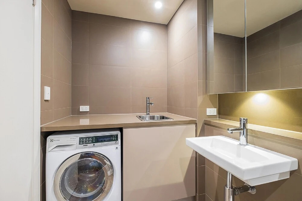 Australian Tower Stay