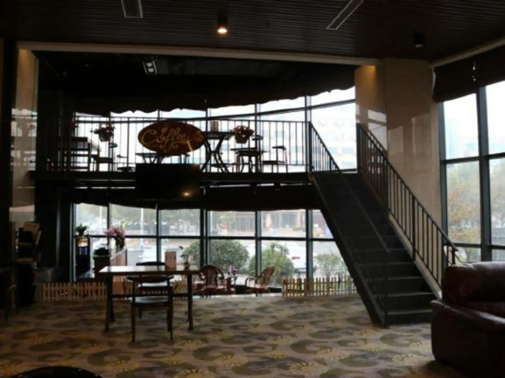 Huaxi Garden Hotel (Qingdao Liuting Airport)