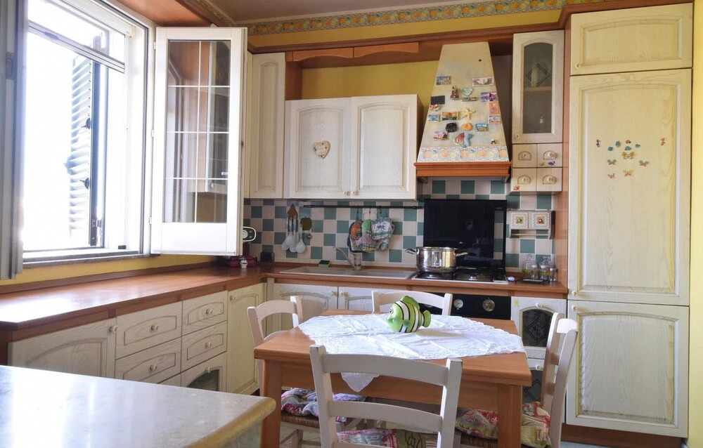 Beautiful Home in Avola With Wifi and 2 Bedrooms