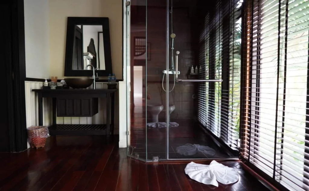 Le Palais Juliana Experience tradition on us Book 2 nights and get a free morning alms-giving session