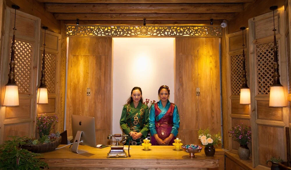 Shangri-La Ganden Manor Hotel by Floral Lux