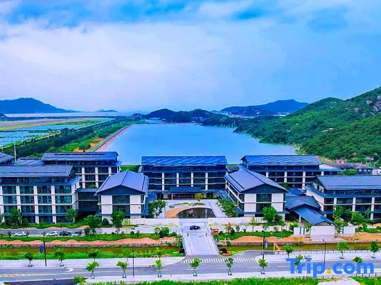Zhujiajian Haixing Pavilion Hotel (Zhoushan Putuo Mountain Airport Centipede Zhi Wharf Branch)