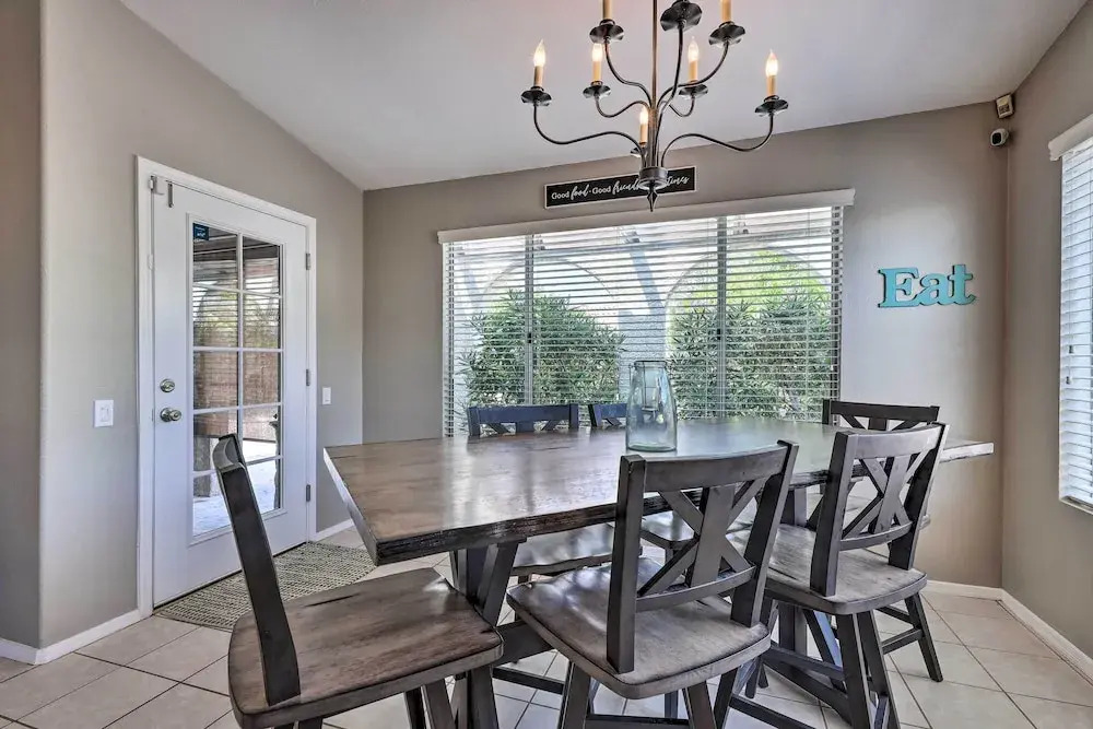 Beautiful Backyard: Comfortable Phoenix Getaway!