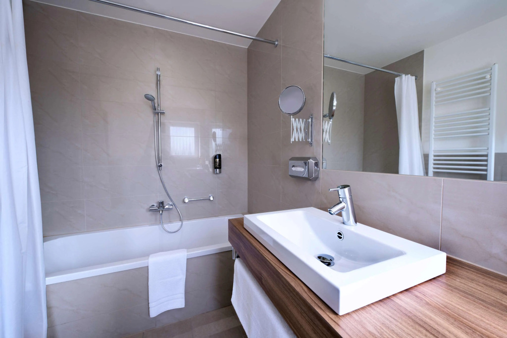 Best Western Plus Midland Suites