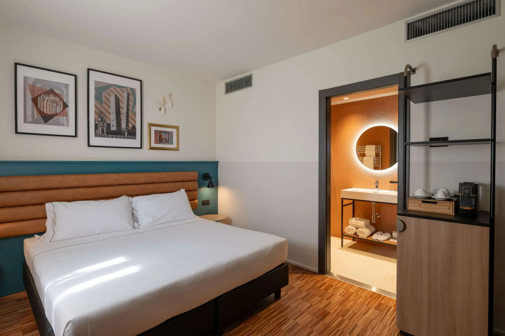Bleis Hotel