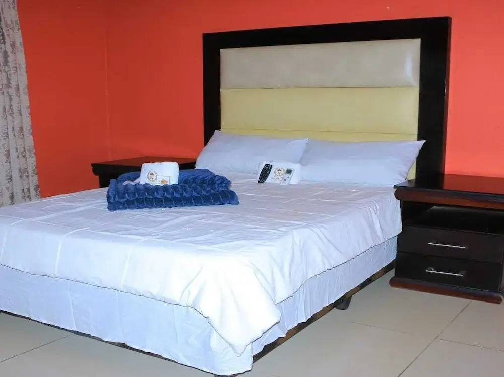 ZWIZWO Guest House