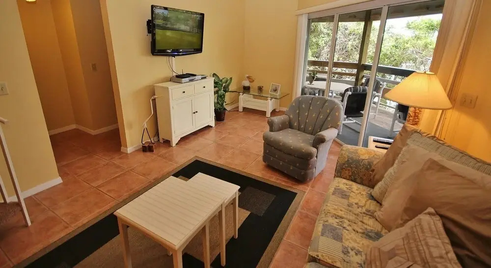 Sea Woods 270 Apartment 3