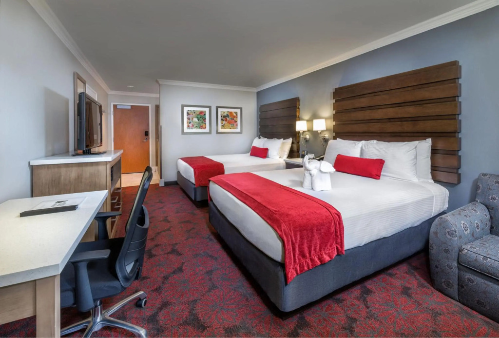 Desert Palms Hotel & Suites Anaheim Resort