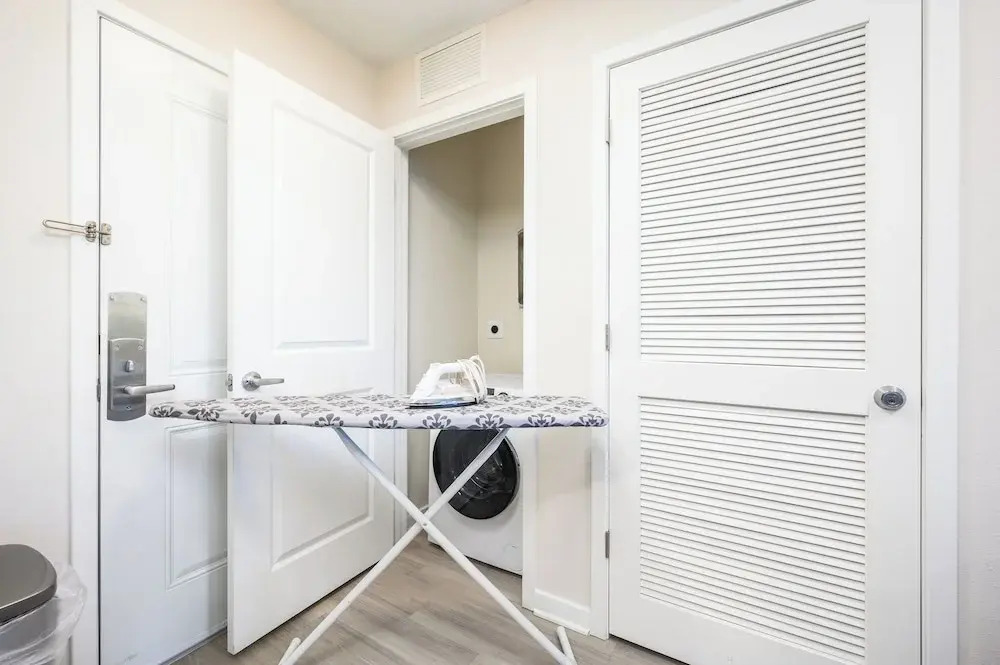 Brand New Modern Vista Cay Reserve Condo - 5008