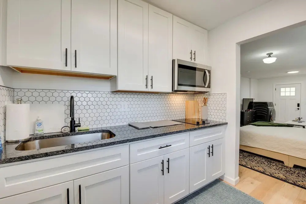Private Porch! East ATL Stay Near Int’l Soccer