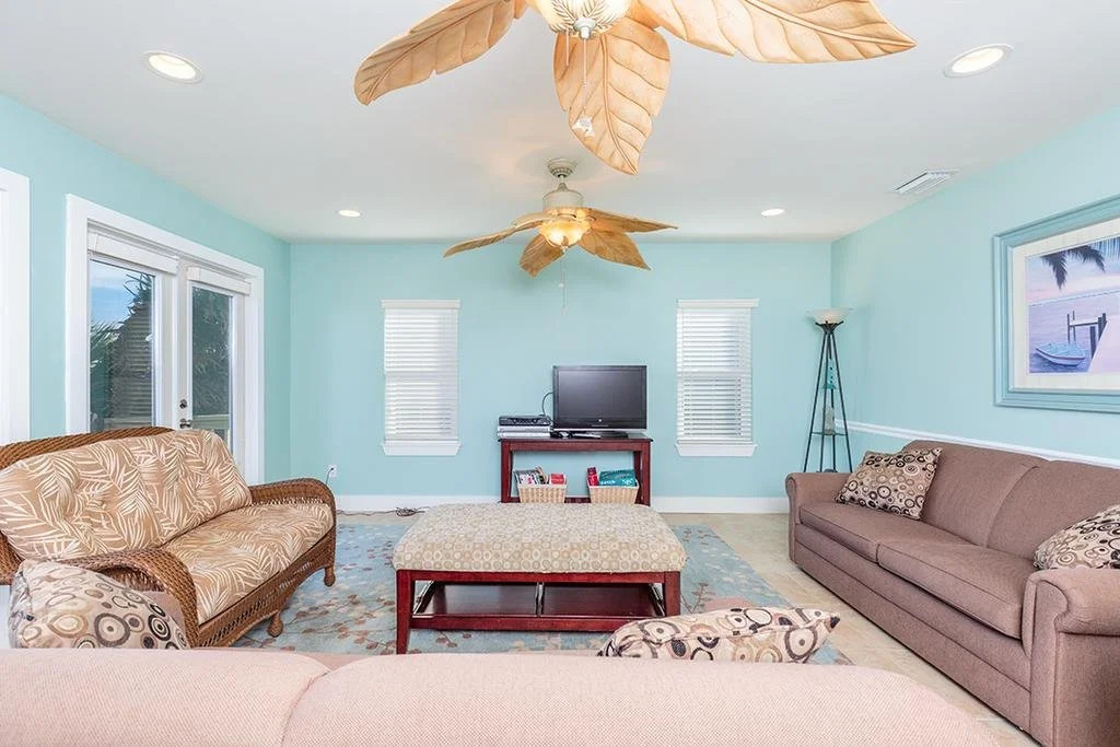 Peace Of Paradise 5 Br home by RedAwning