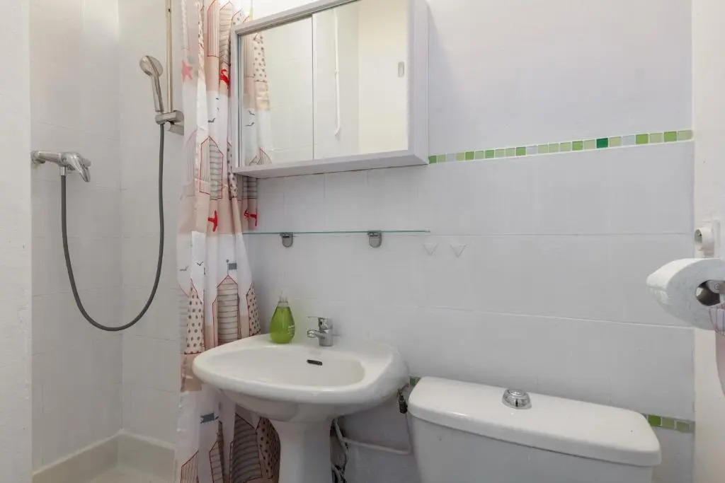 Comfortable studio with air-conditioning in Six-Fours-les-Plages - Welkeys