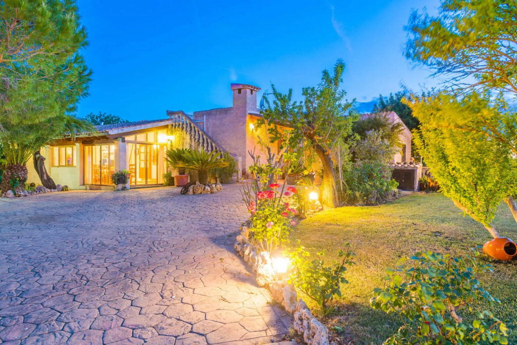 VILA - Villa with sea views in SANTA MARGALIDA. Free WiFi