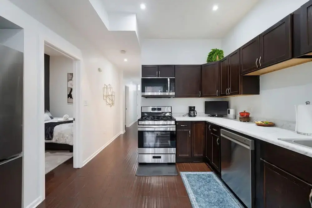 Chic and Cozy 3-bed Escape in Chicago