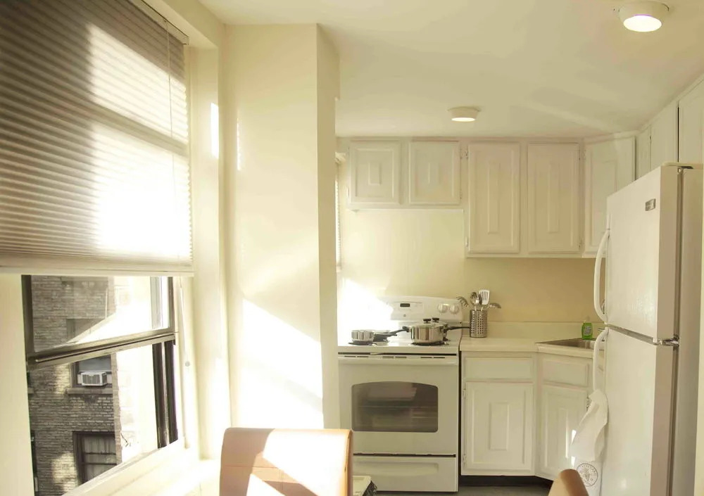 2 Bedroom Apt on 12 street Best Location