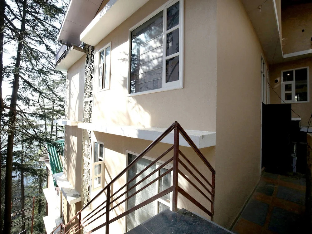OYO 9895 Home Valley view 1BHK Bharari