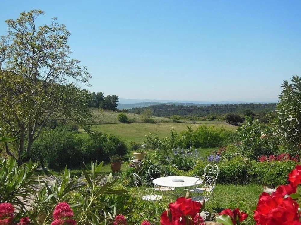 Domaine de Pierravon. Chambres d'hôtes