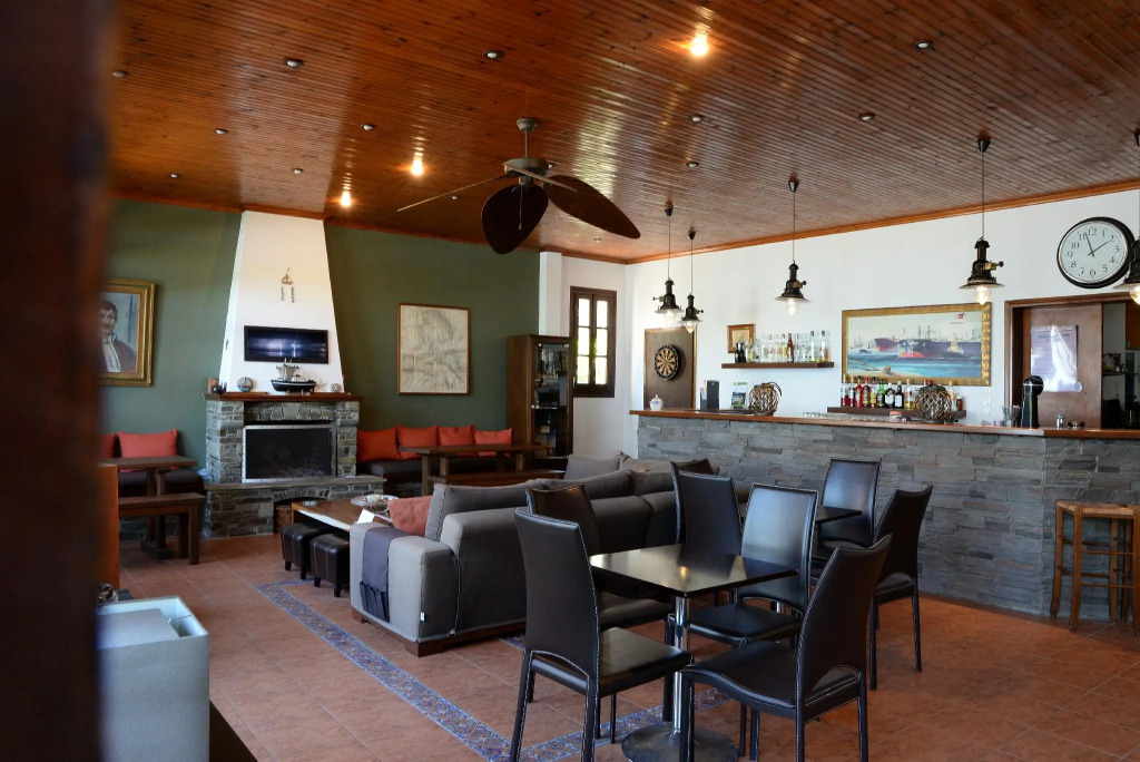Cleopatra Hotel Horefto