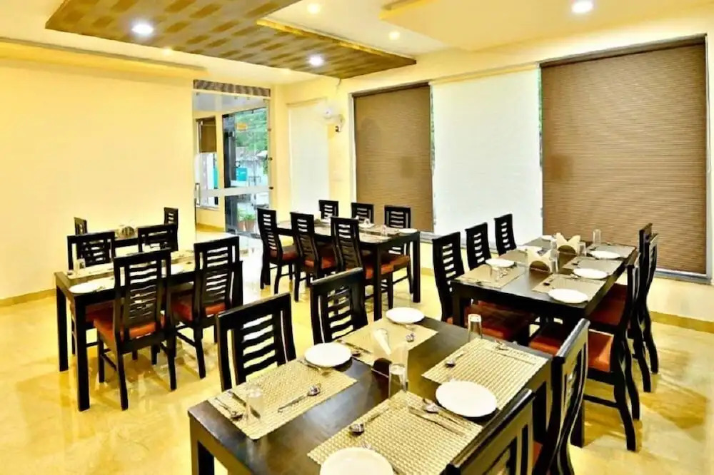 Hotel mukund villas