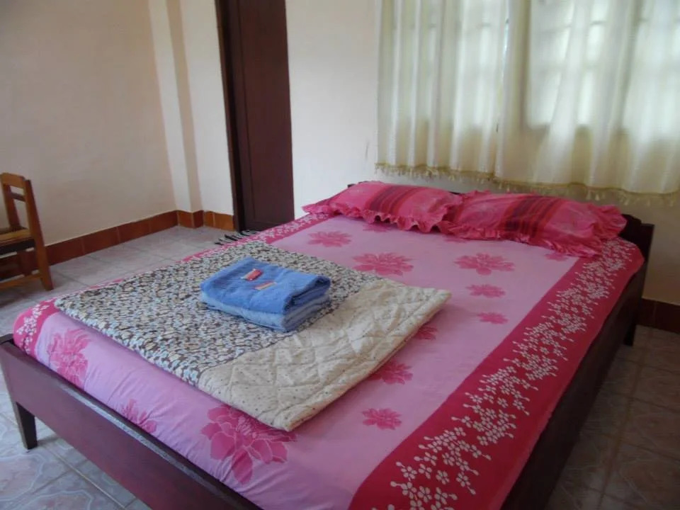 Chaleun Garden Guesthouse
