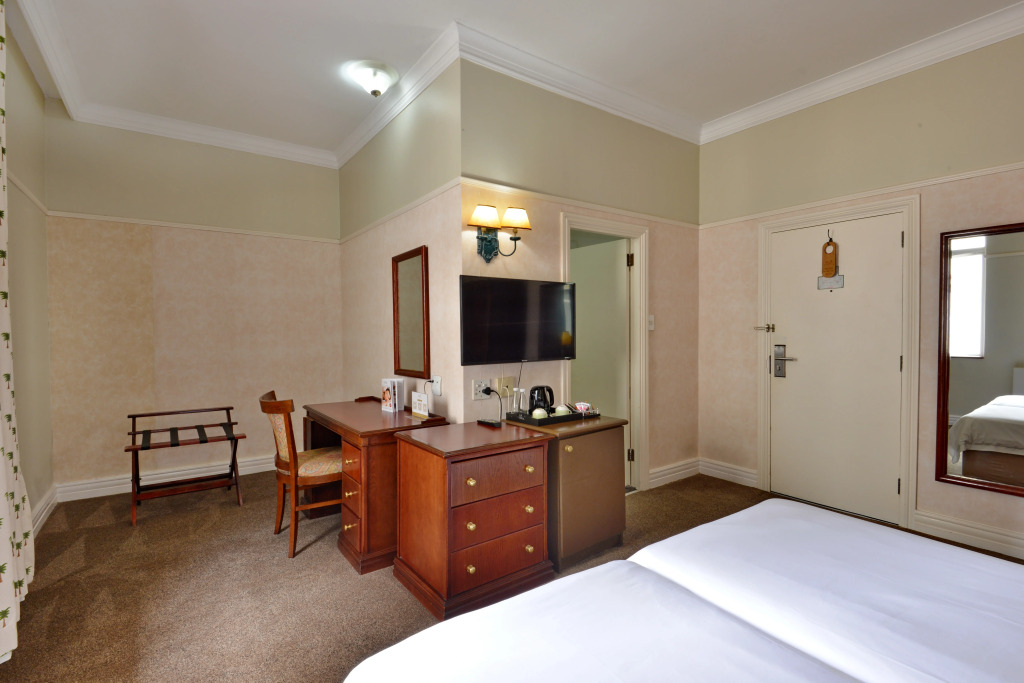 The Balmoral - Halaal