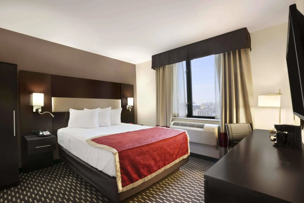 Howard Johnson Jamaica NY Near AirTrain JFK