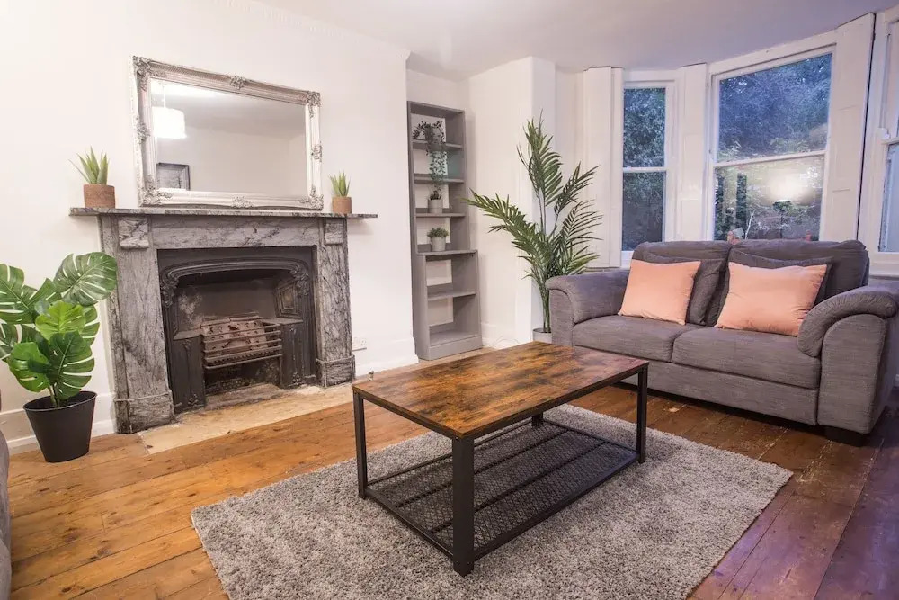 Short Stay Bristol - Pembroke Apartment