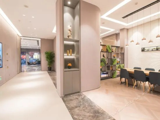 Home Inn Chongqing Jiefangbei Xiaoshizi Metro Station