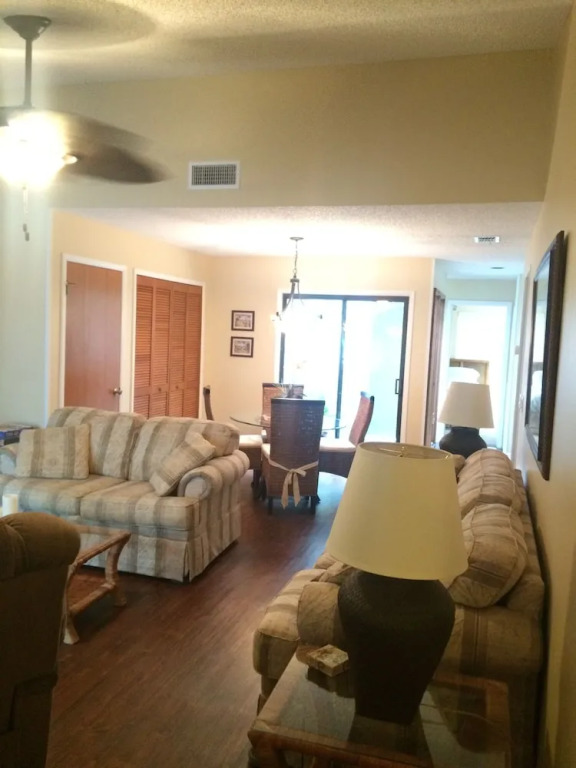 Sea Woods 2bdrm Villa 4255