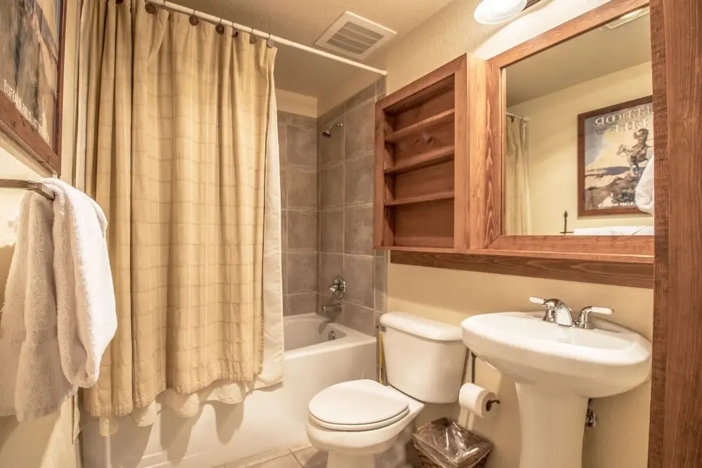 Red Hawk Townhome 2350